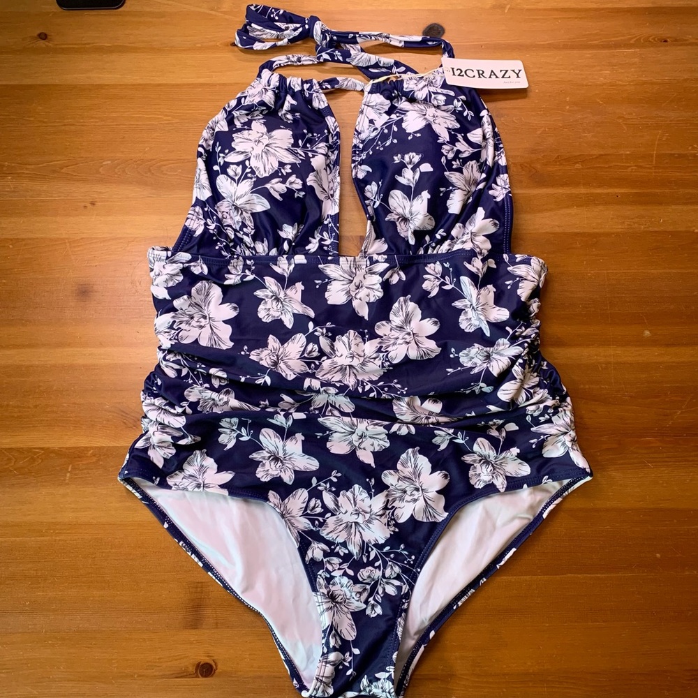 NWT Blue & White One Piece Swimsuit - Size XL - tummy control